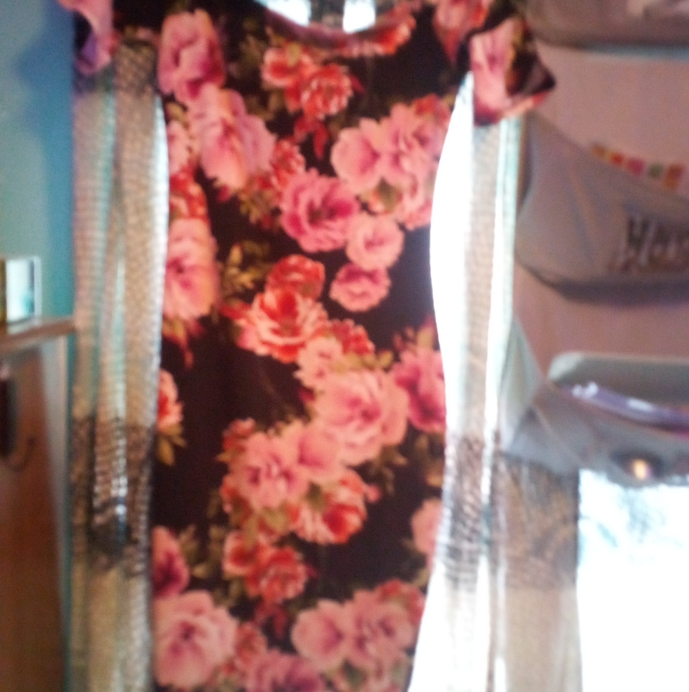 Floral Dress Form Fitting
